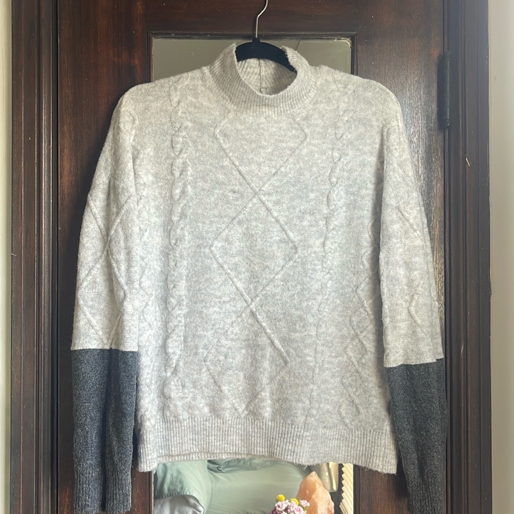Como Vintage Sweater